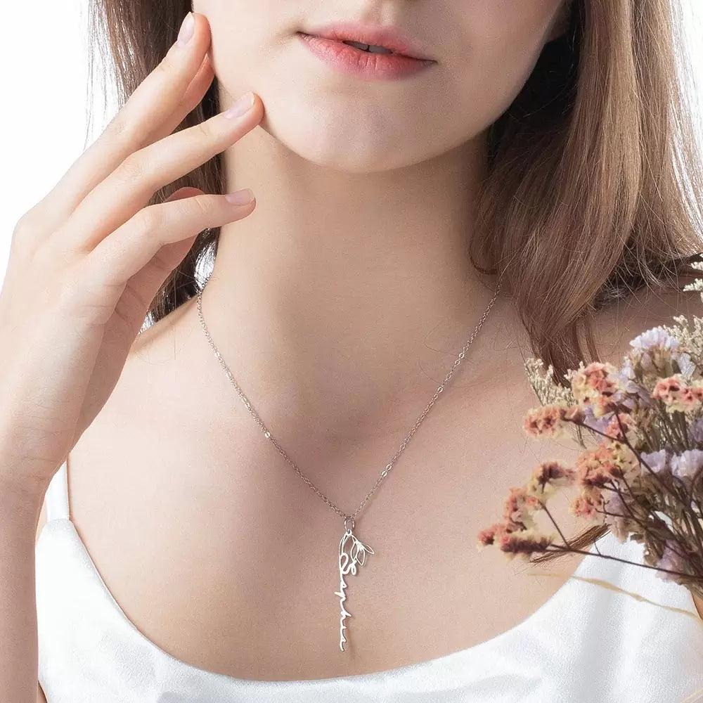 Dainty Floral Name Necklace with Birth Flower - Glamour